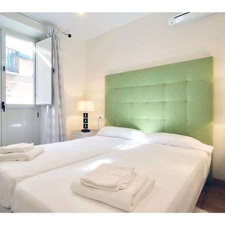 Apartamentos Unisierra Малага Экстерьер фото