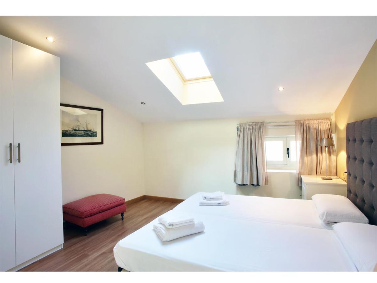 Apartamentos Unisierra Малага Экстерьер фото