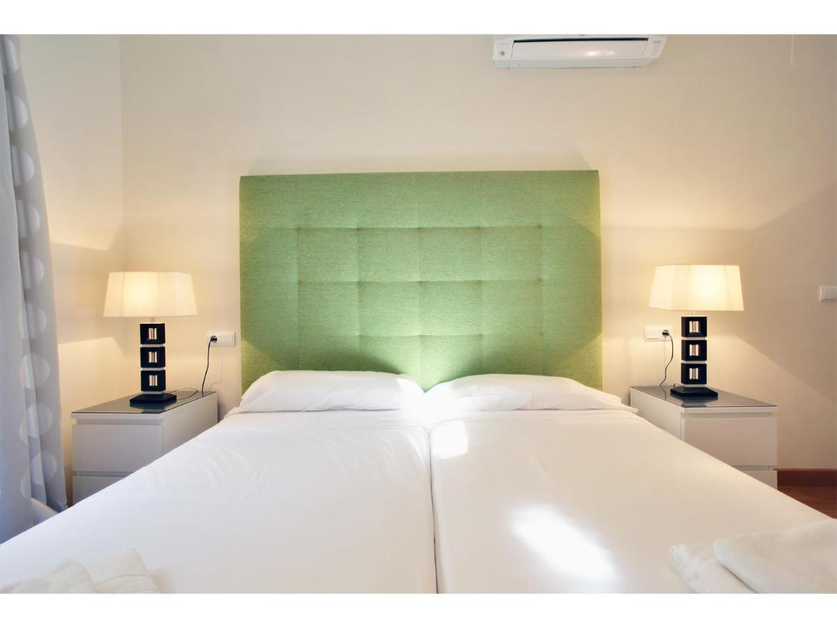 Apartamentos Unisierra Малага Экстерьер фото