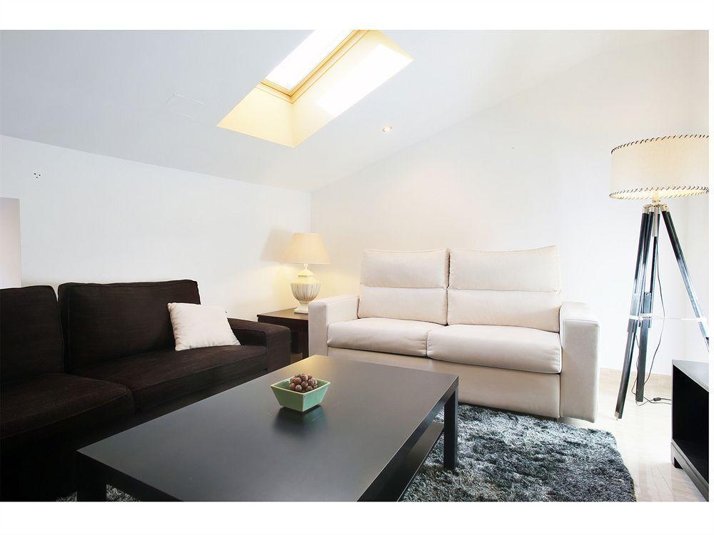 Apartamentos Unisierra Малага Экстерьер фото