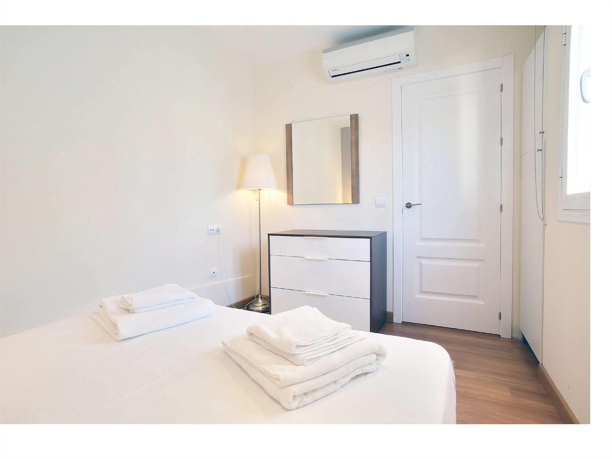 Apartamentos Unisierra Малага Экстерьер фото