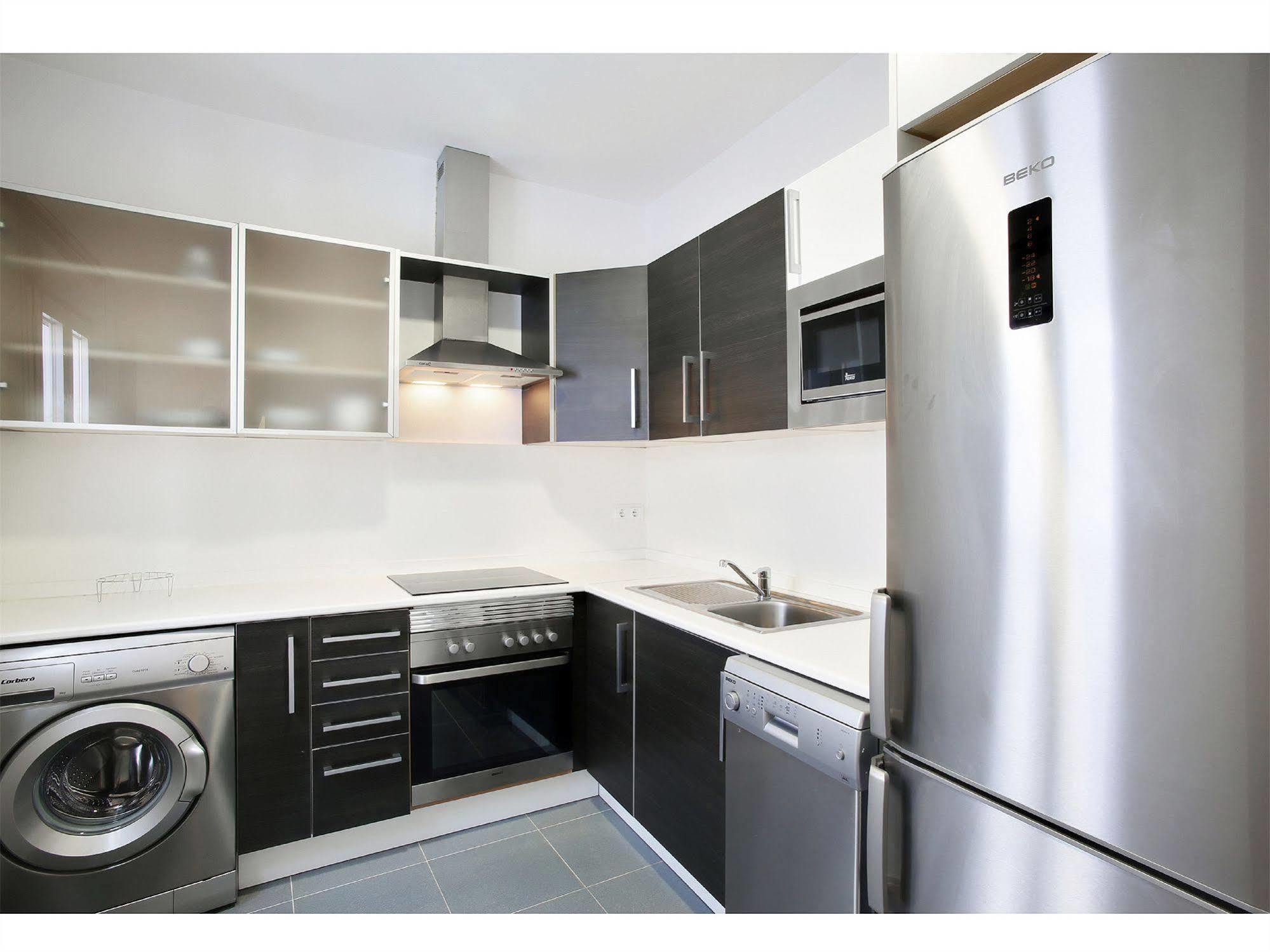 Apartamentos Unisierra Малага Экстерьер фото